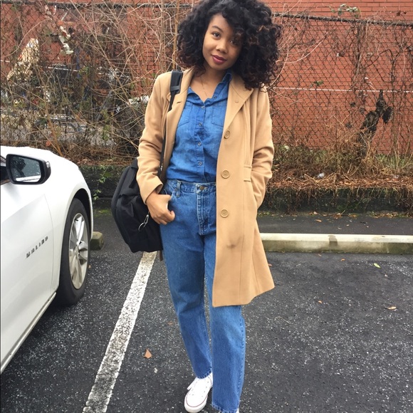 Meet your Posher, Alyssa - Picture 4 of 6